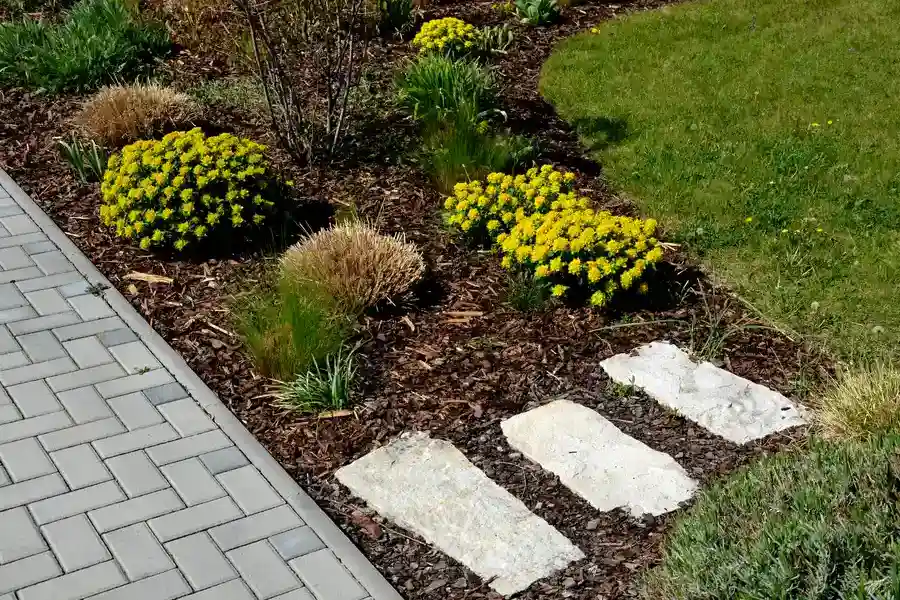 Seasonal Timing Tips For Effective Landscape Mulching Apex, NC